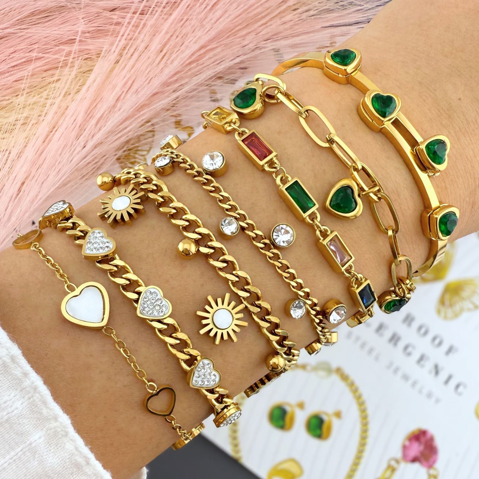 Hearts Bracelet, 18K Gold Plated Steel Intensity