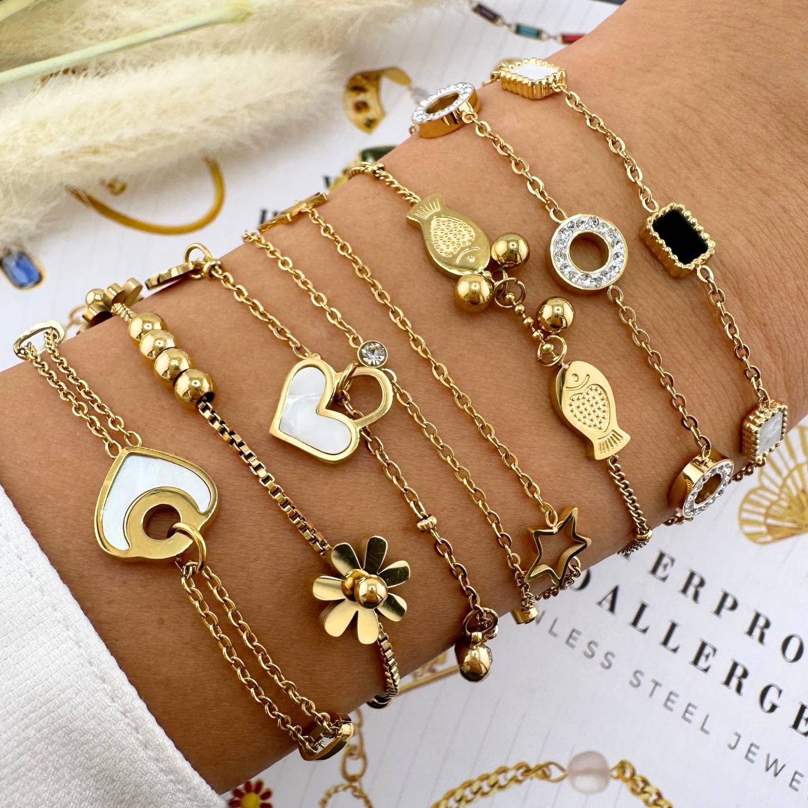 Hearts Bracelet, 18K Gold Plated Steel Intensity